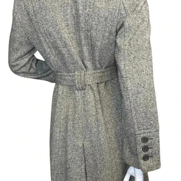 Donnybrook Trench Coat Size Small. - Picture 7 of 14